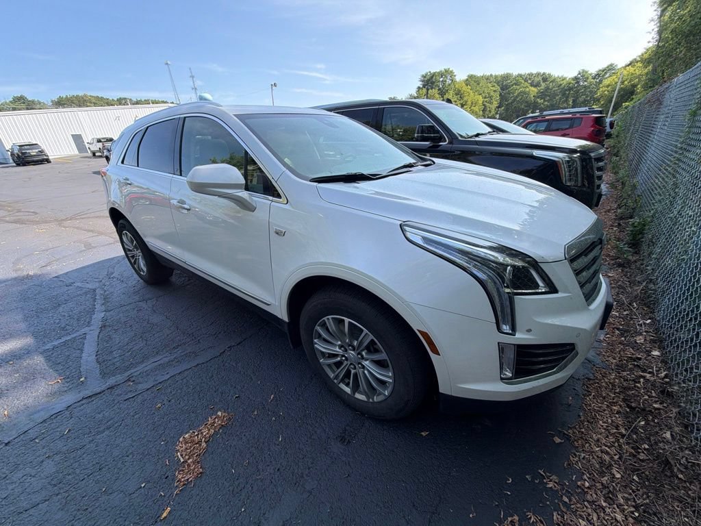 Certified 2019 Cadillac XT5 Luxury AWD/4WD image 2