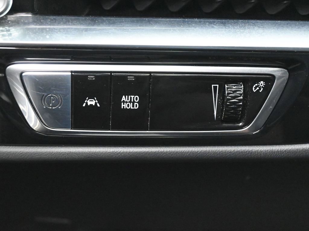 Used 2024 Cadillac Lyriq Tech image 21