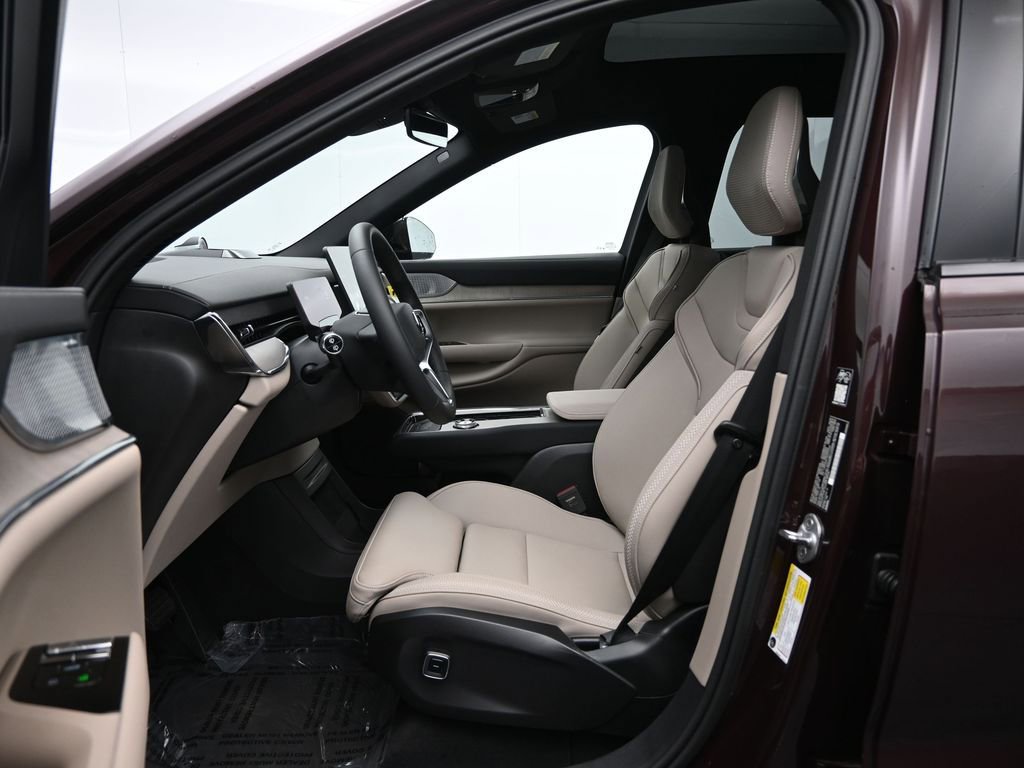 New 2025 Volvo EX90 Ultra image 21
