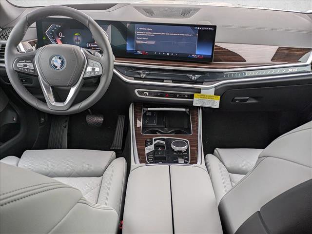 New 2026 BMW X5 xDrive50e w/ Climate Comfort Package image 16