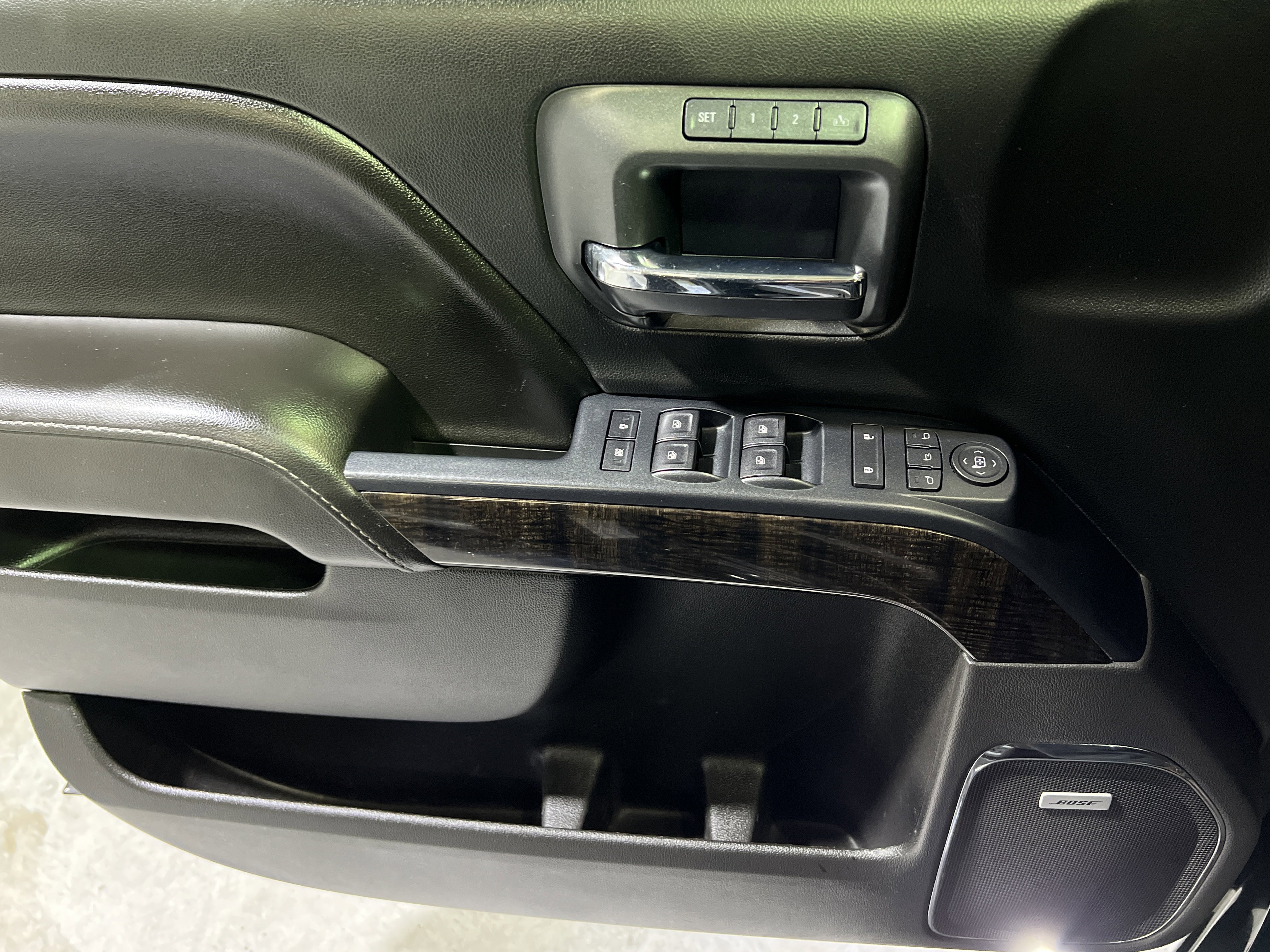 Used 2016 GMC Sierra 3500 Denali w/ Duramax Plus Package image 25