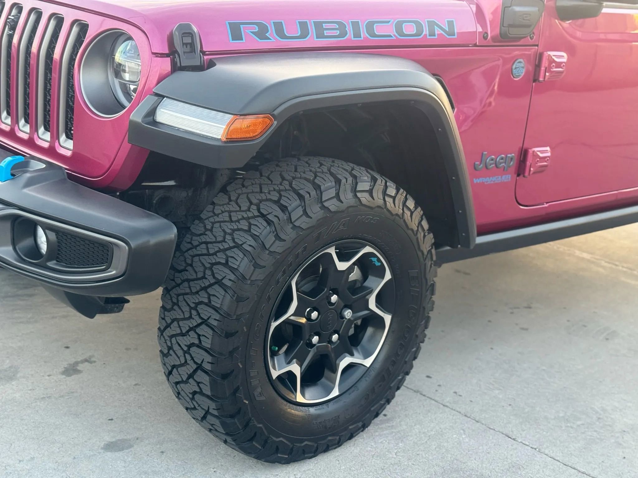 Used 2022 Jeep Wrangler Unlimited Rubicon 4xe w/ Safety Group image 48