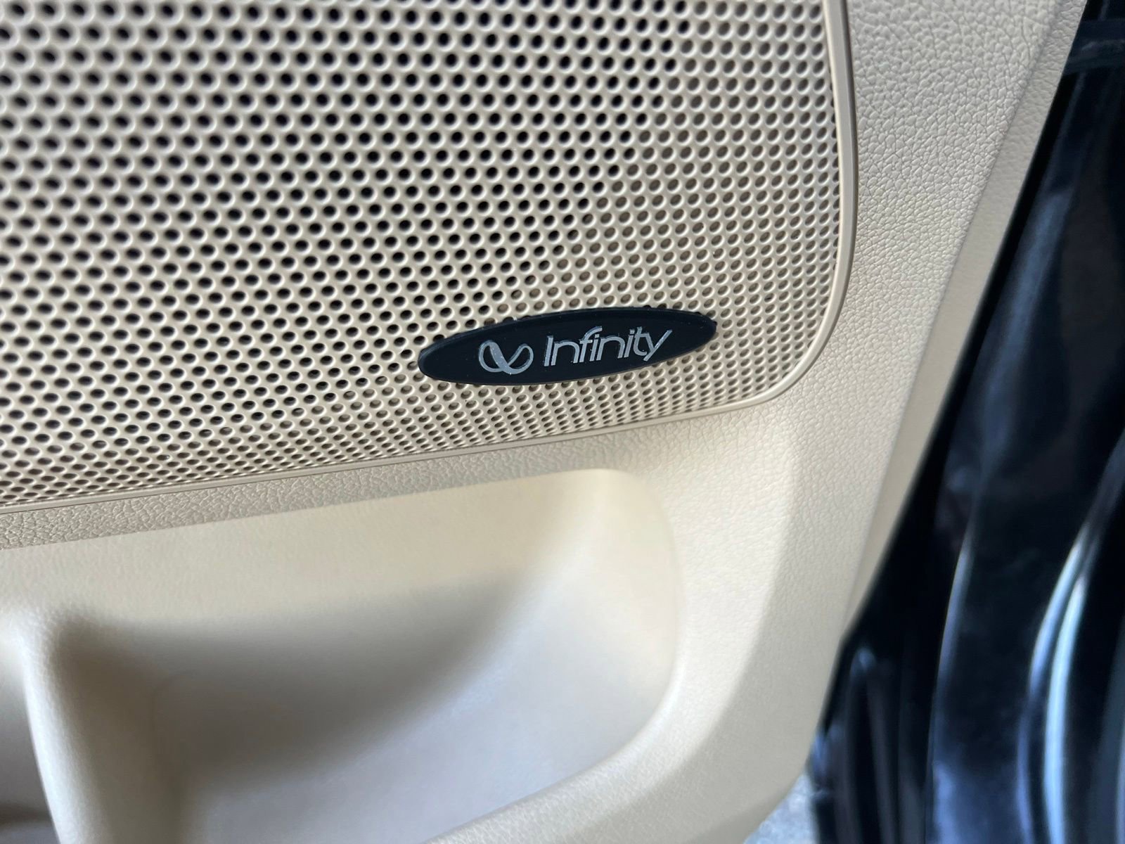 Used 2016 Kia Sedona SX Limited FWD image 22
