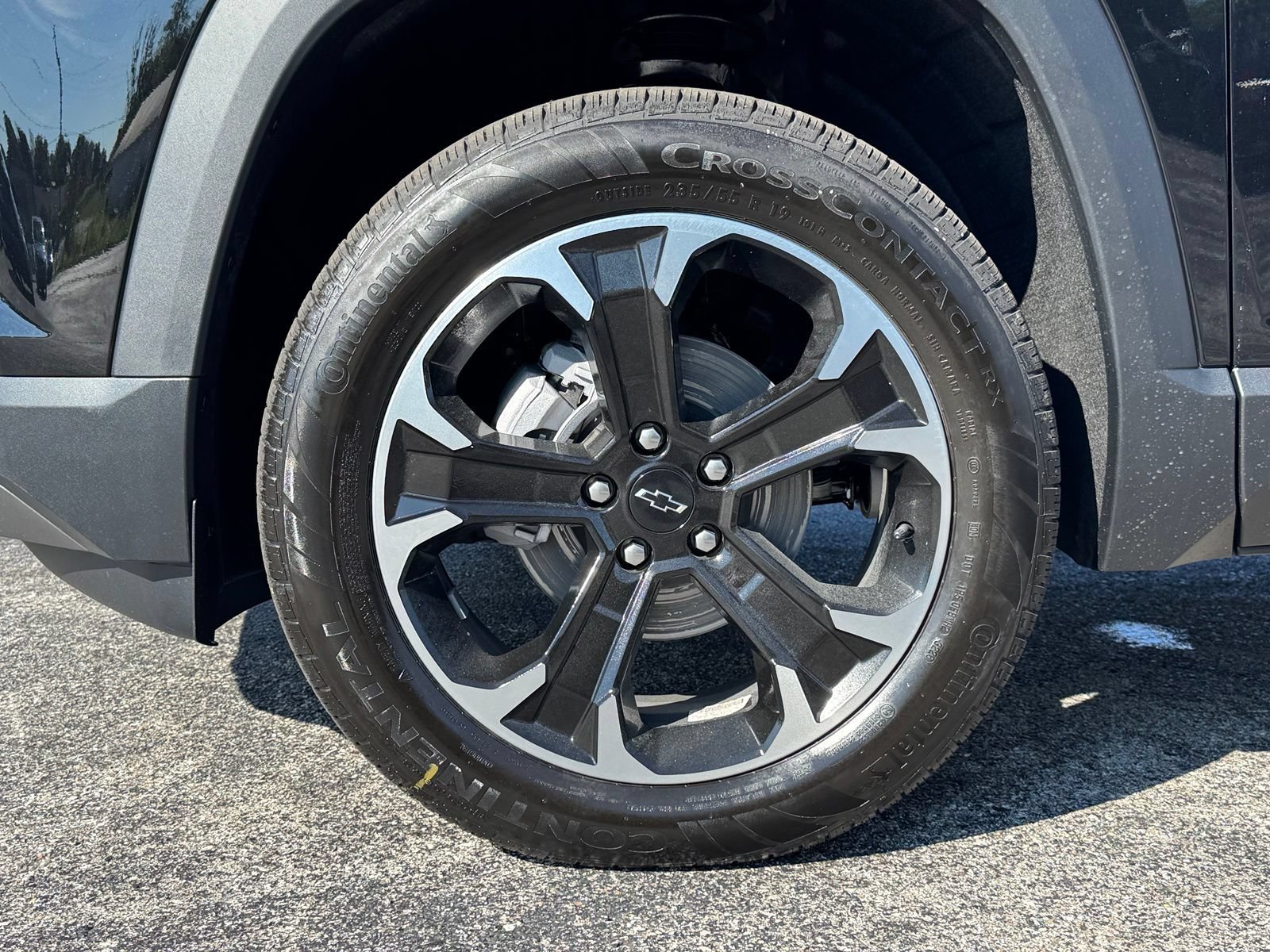 New 2027 Chevrolet Equinox LT w/ Convenience Package II AWD/4WD image 10