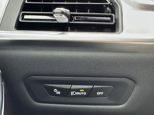 New 2026 BMW X6 xDrive40i image 18