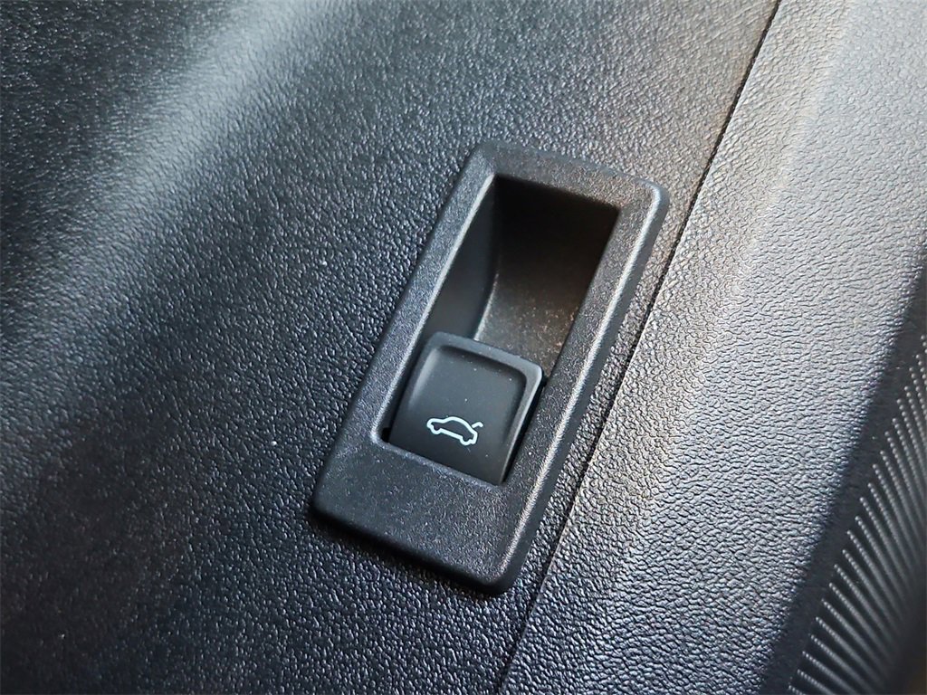 New 2025 Audi Q5 Premium Plus image 16