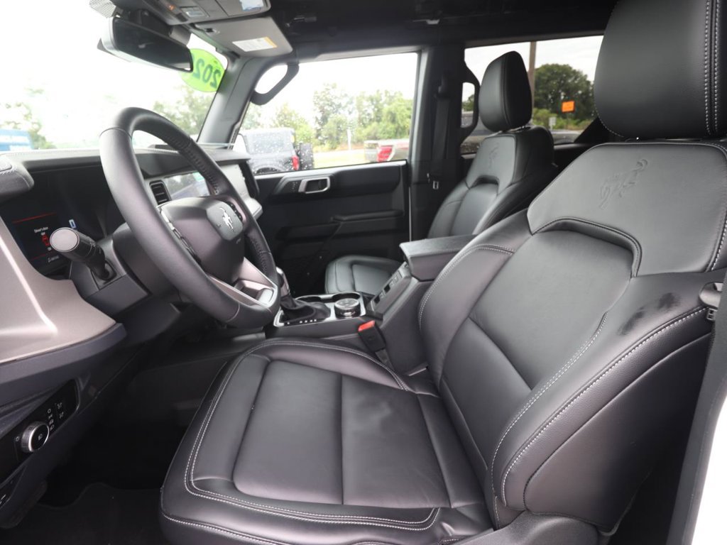 New 2026 Ford Bronco Outer Banks AWD/4WD image 2