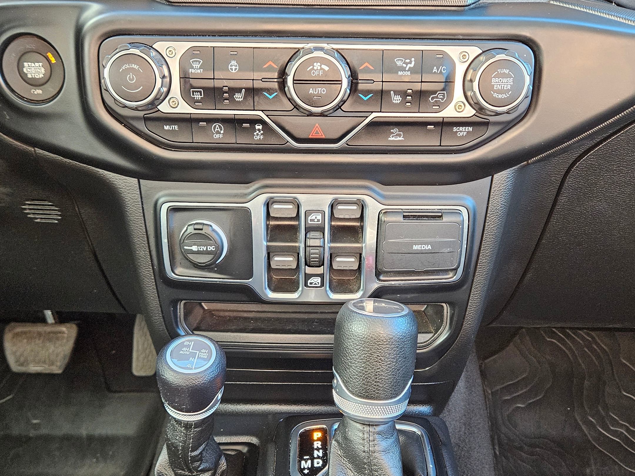 Used 2023 Jeep Gladiator Willys image 14