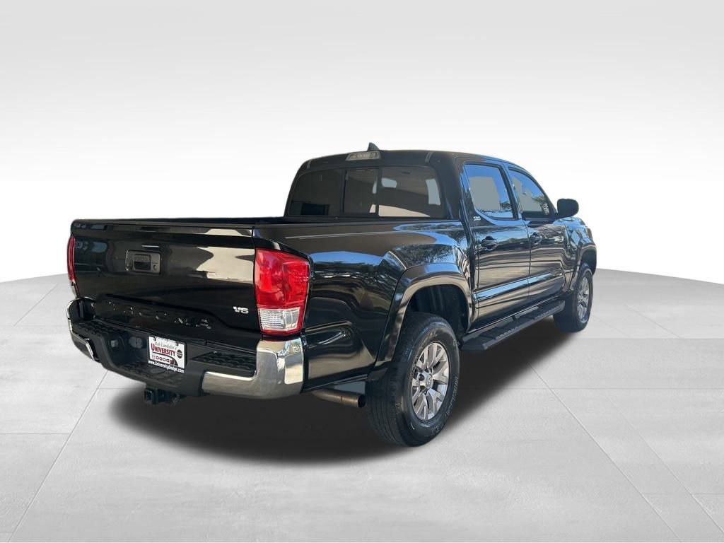 Used 2017 Toyota Tacoma SR5 w/ Tow Package image 3