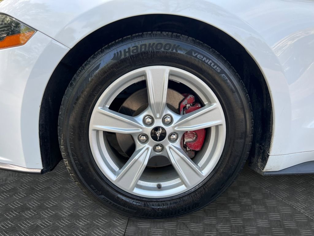 Used 2020 Ford Mustang Coupe RWD image 14