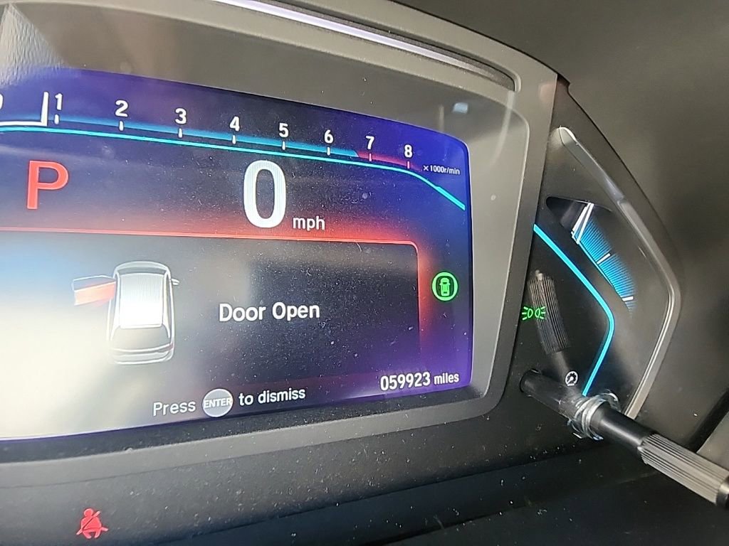 Used 2023 Honda Odyssey Touring image 12