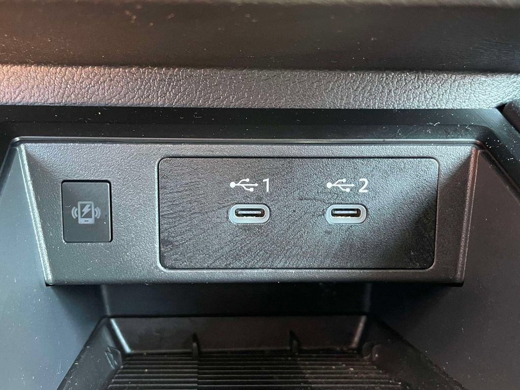 Used 2026 Nissan Kicks SV FWD image 28