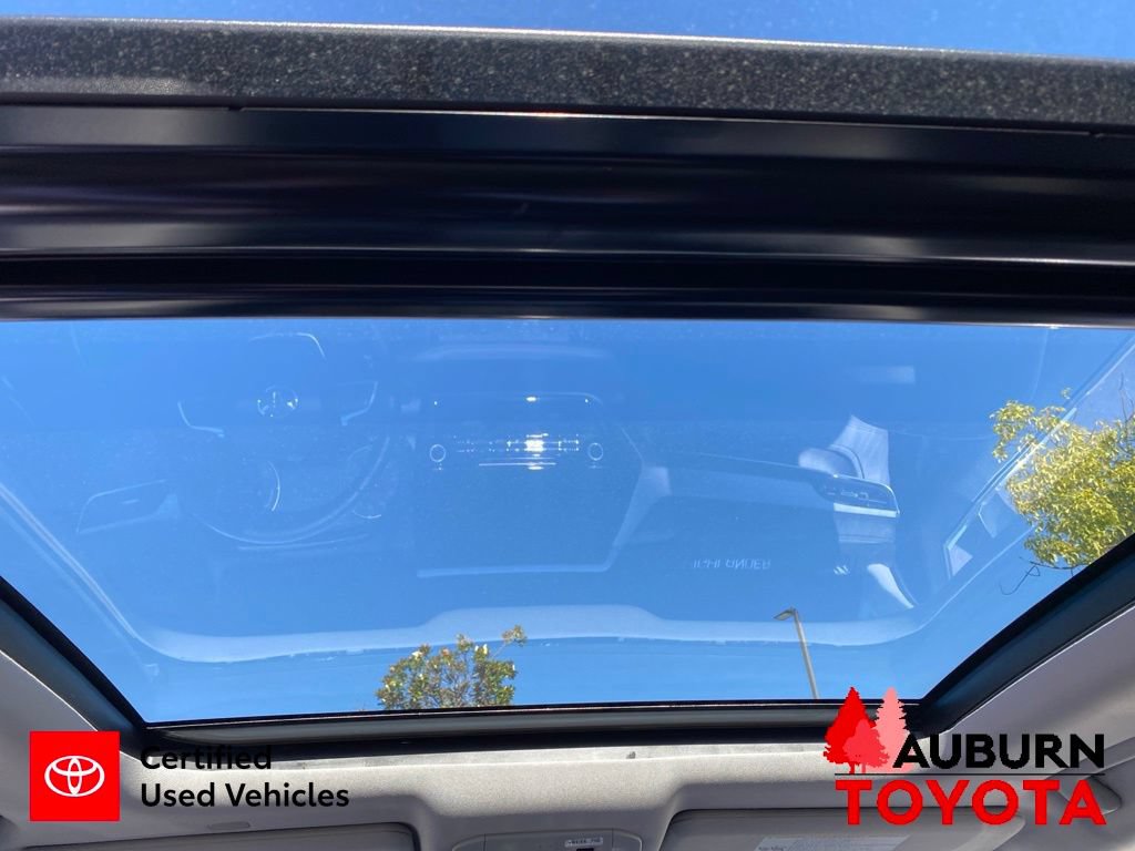 Certified 2021 Toyota Highlander Platinum AWD/4WD image 37
