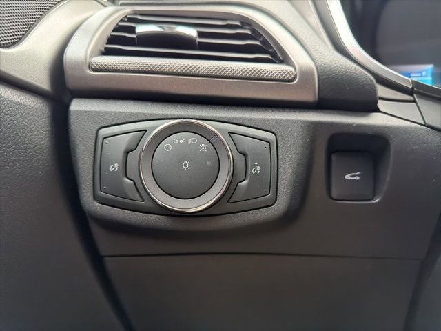 Used 2019 Ford Fusion SE image 22