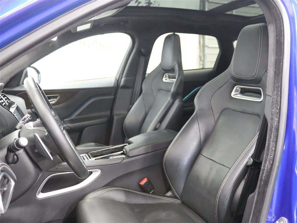 Used 2019 Jaguar F-PACE S AWD/4WD image 15