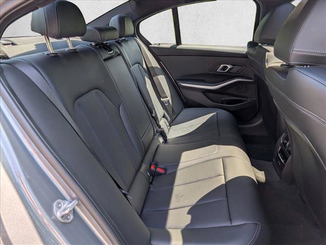 Used 2025 BMW 330i Sedan w/ Convenience Package RWD image 13