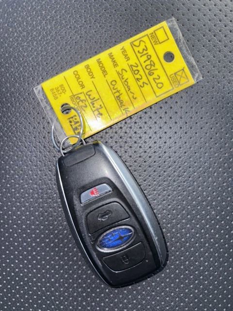 Used 2025 Subaru Outback Limited image 17