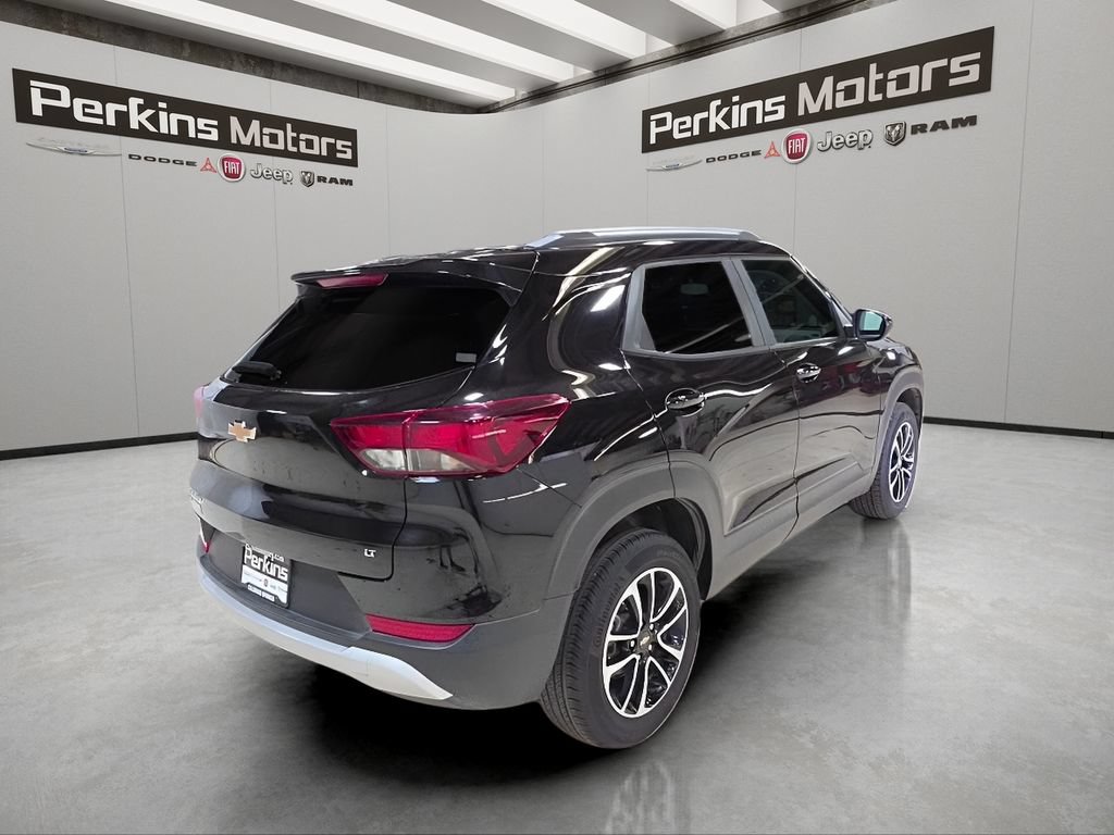 Used 2026 Chevrolet TrailBlazer LT AWD/4WD image 5