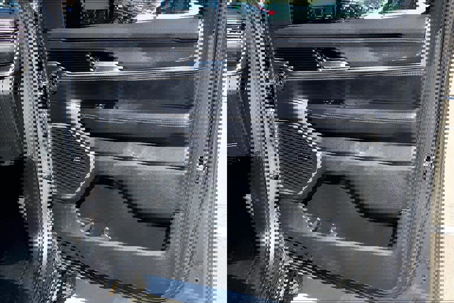 Used 2022 Jeep Wagoneer Series I image 39