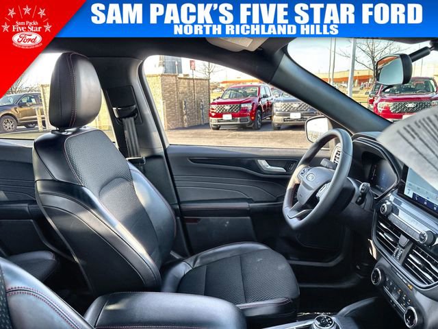 Used 2025 Ford Escape ST-Line image 18