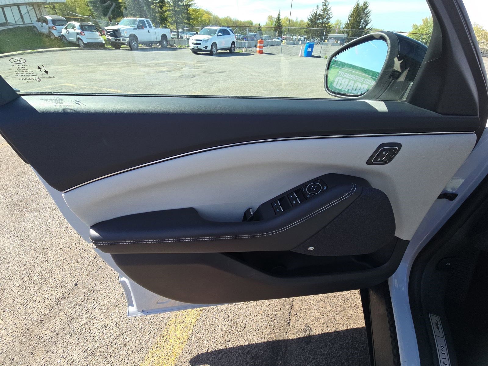 Used 2022 Ford Mustang Mach-E Premium AWD/4WD image 11