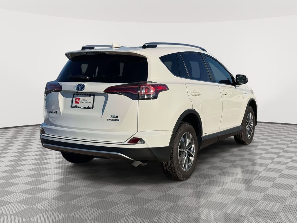 Used 2018 Toyota RAV4 XLE image 7
