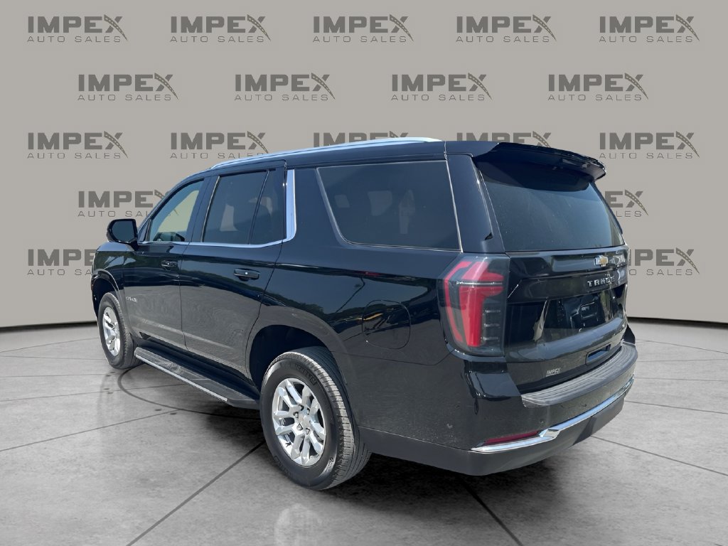 Used 2025 Chevrolet Tahoe LT AWD/4WD image 3