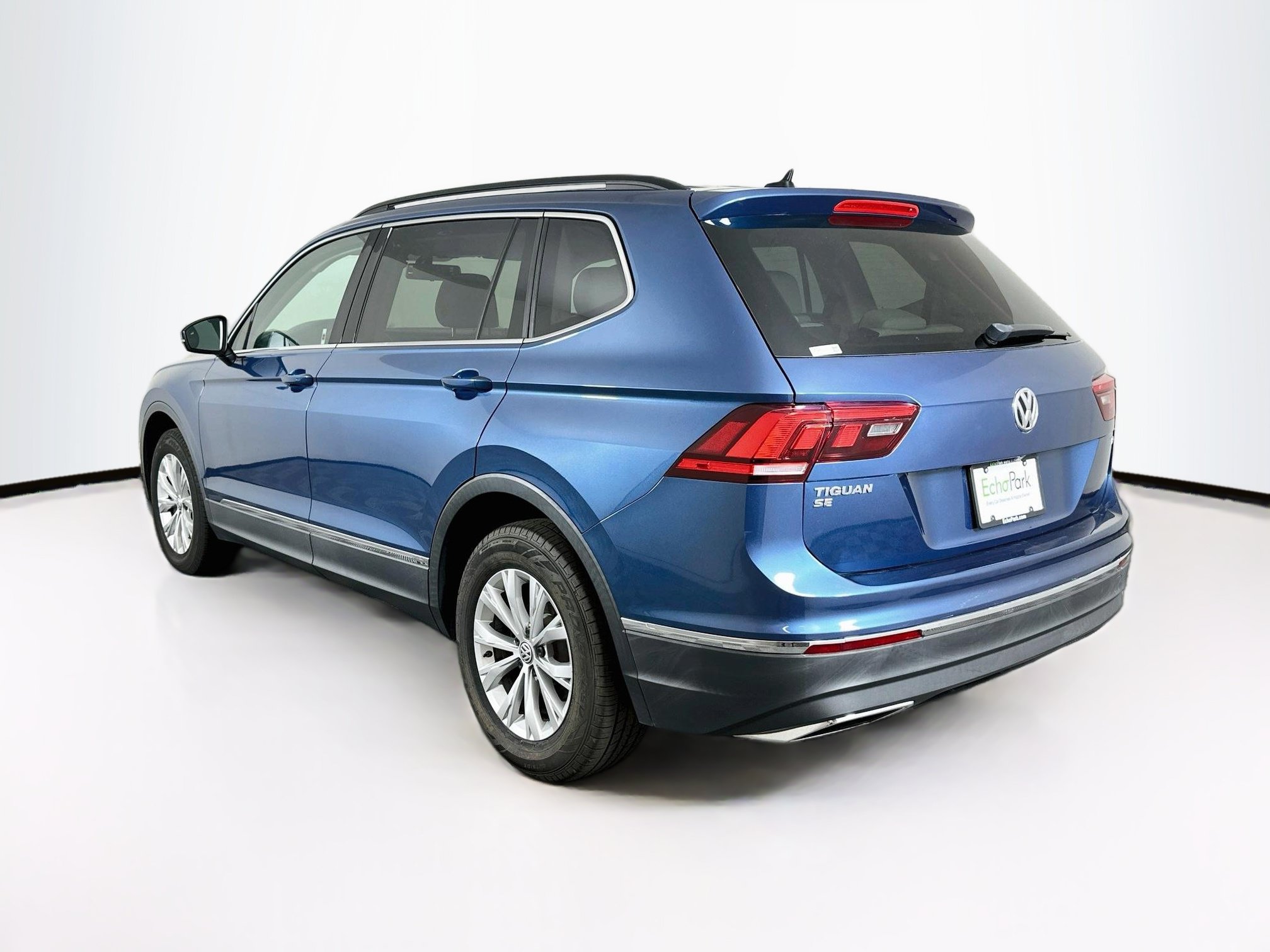Used 2018 Volkswagen Tiguan S FWD image 5