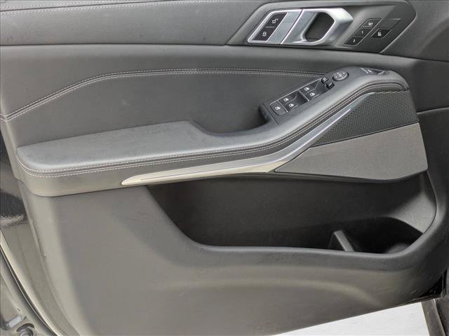 Used 2021 BMW X5 M50i AWD/4WD image 9