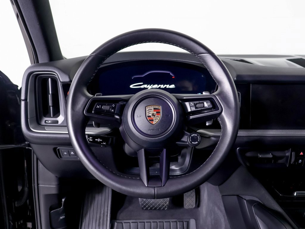 Certified 2024 Porsche Cayenne image 10