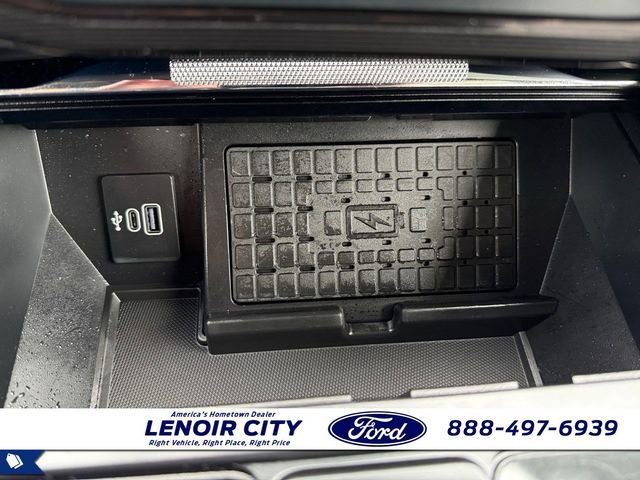 Used 2025 Ford F150 Lightning Platinum AWD/4WD image 27