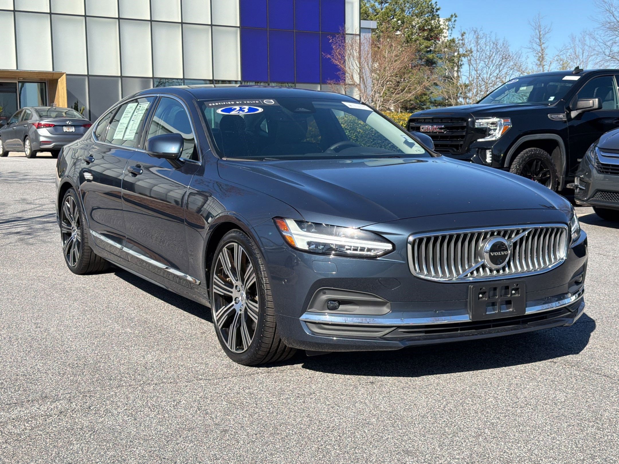 Certified 2023 Volvo S90 B6 Ultimate w/ Lounge Package image 7