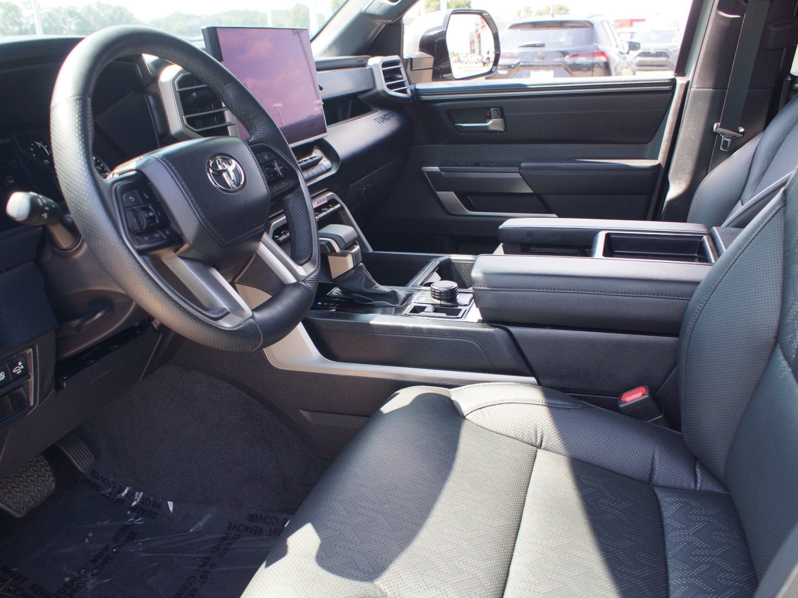 Used 2025 Toyota Tundra SR5 AWD/4WD image 13