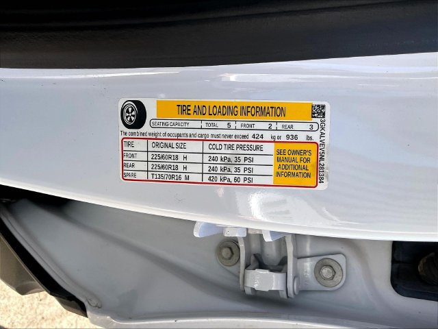 Used 2022 GMC Terrain SLT w/ LPO, Floor Liner Package AWD/4WD image 21