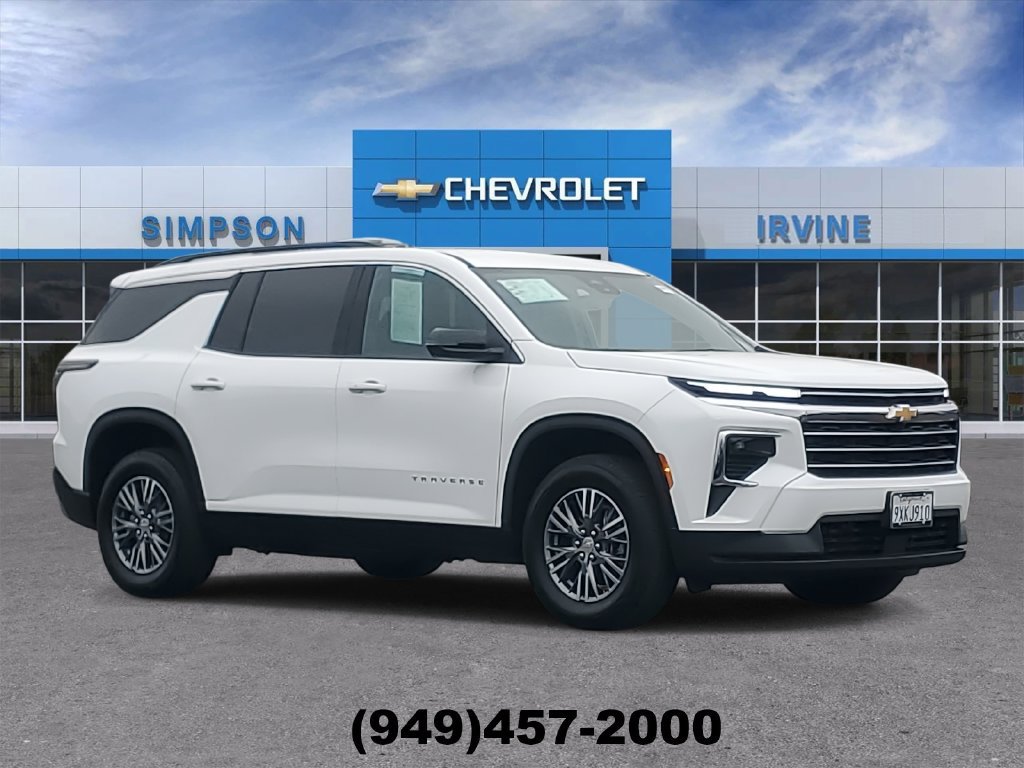 Used 2026 Chevrolet Traverse LT