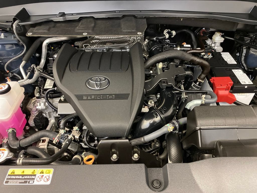 Used 2025 Toyota Grand Highlander AWD image 27