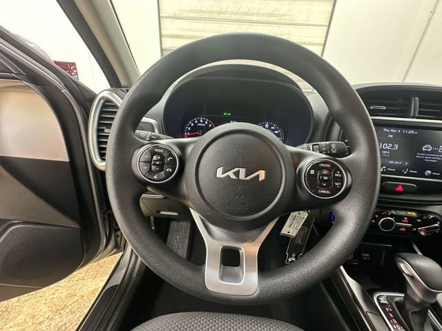 Certified 2022 Kia Soul LX w/ Technology Package image 12