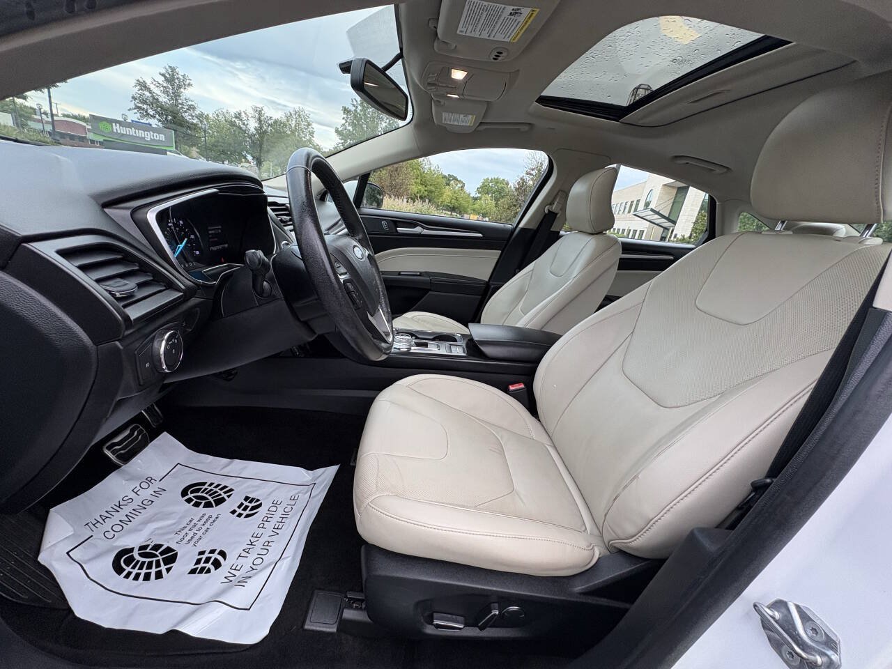 Used 2018 Ford Fusion Titanium FWD image 21