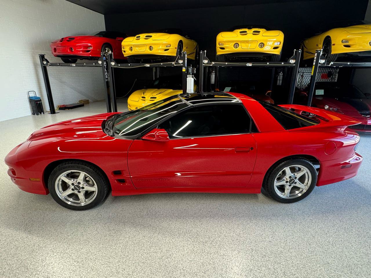 Used 1999 Pontiac Firebird Formula RWD image 10