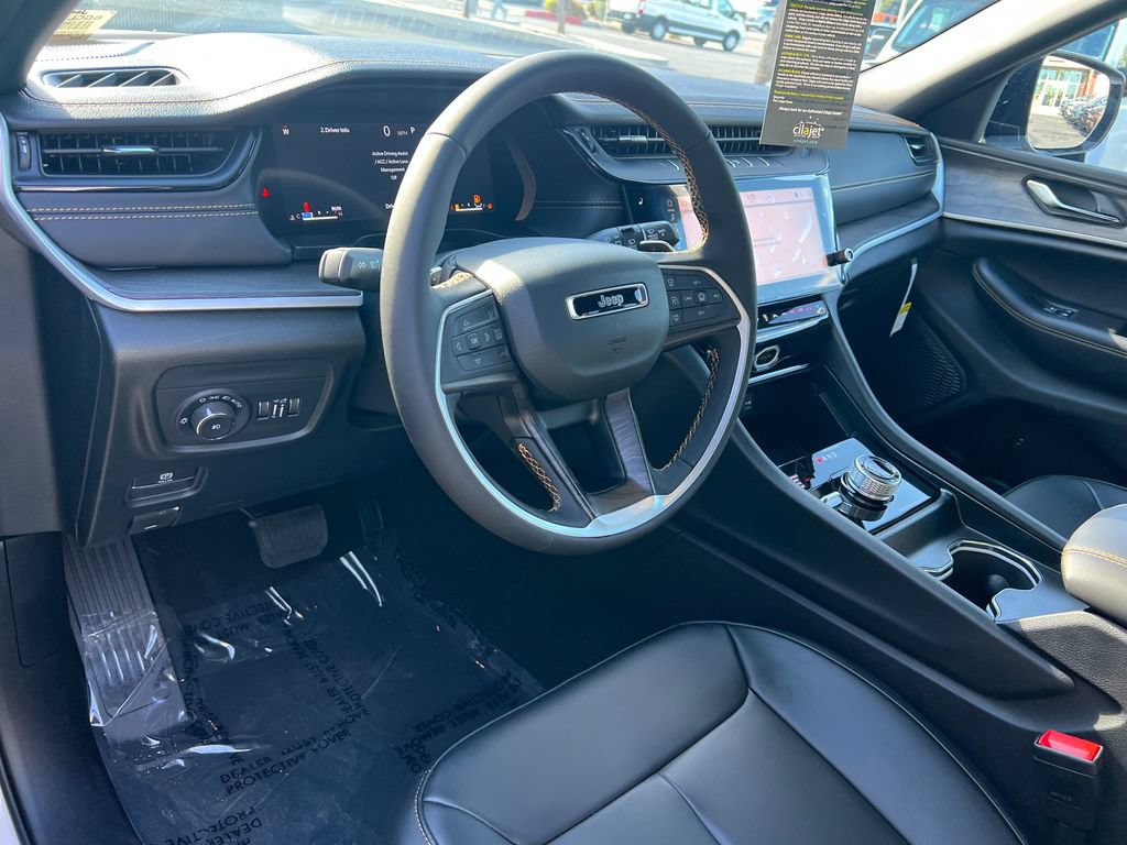 New 2026 Jeep Grand Cherokee L Limited AWD/4WD image 21