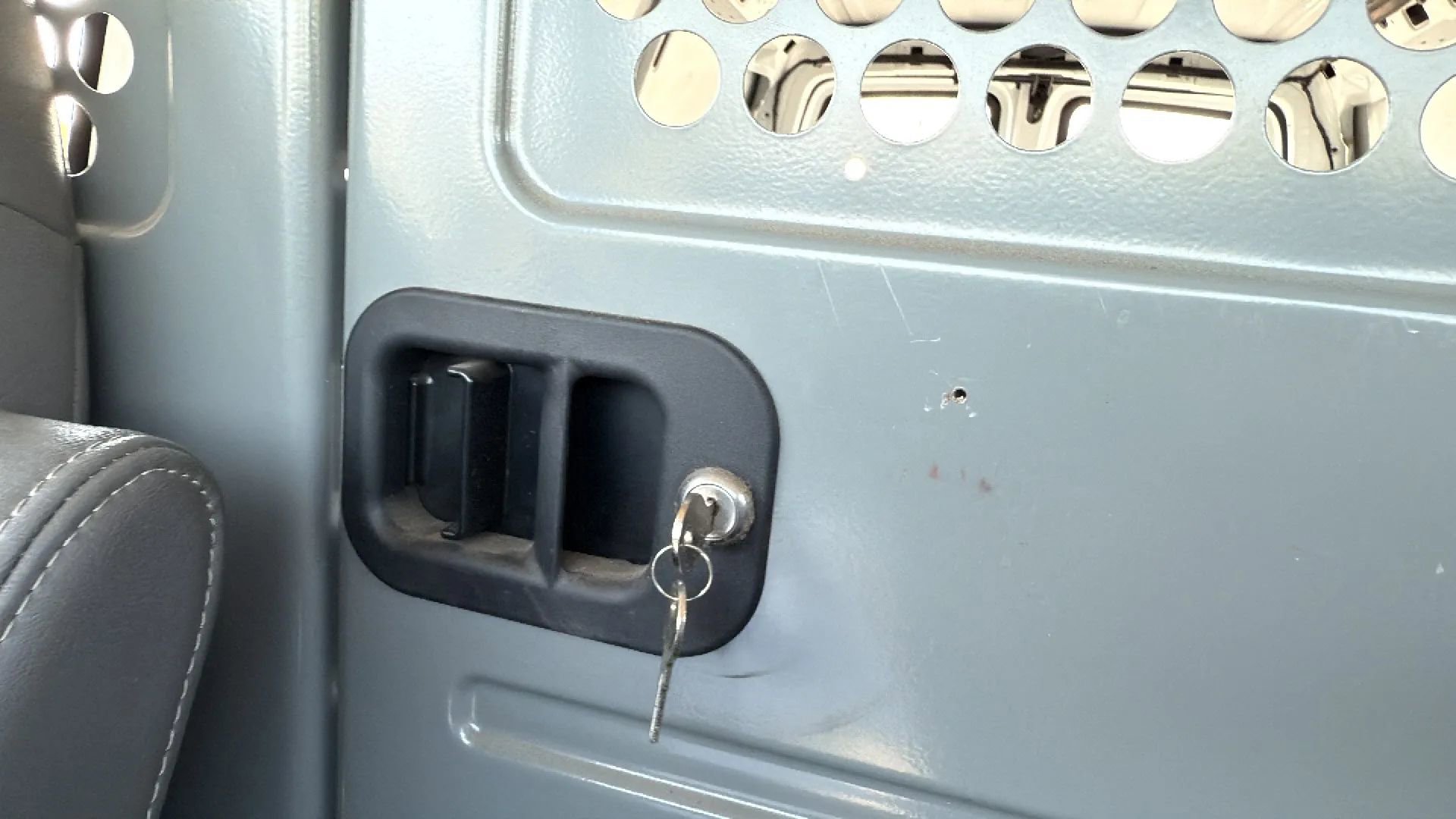 Used 2021 Chevrolet Express 2500 w/ Driver Convenience Package image 20