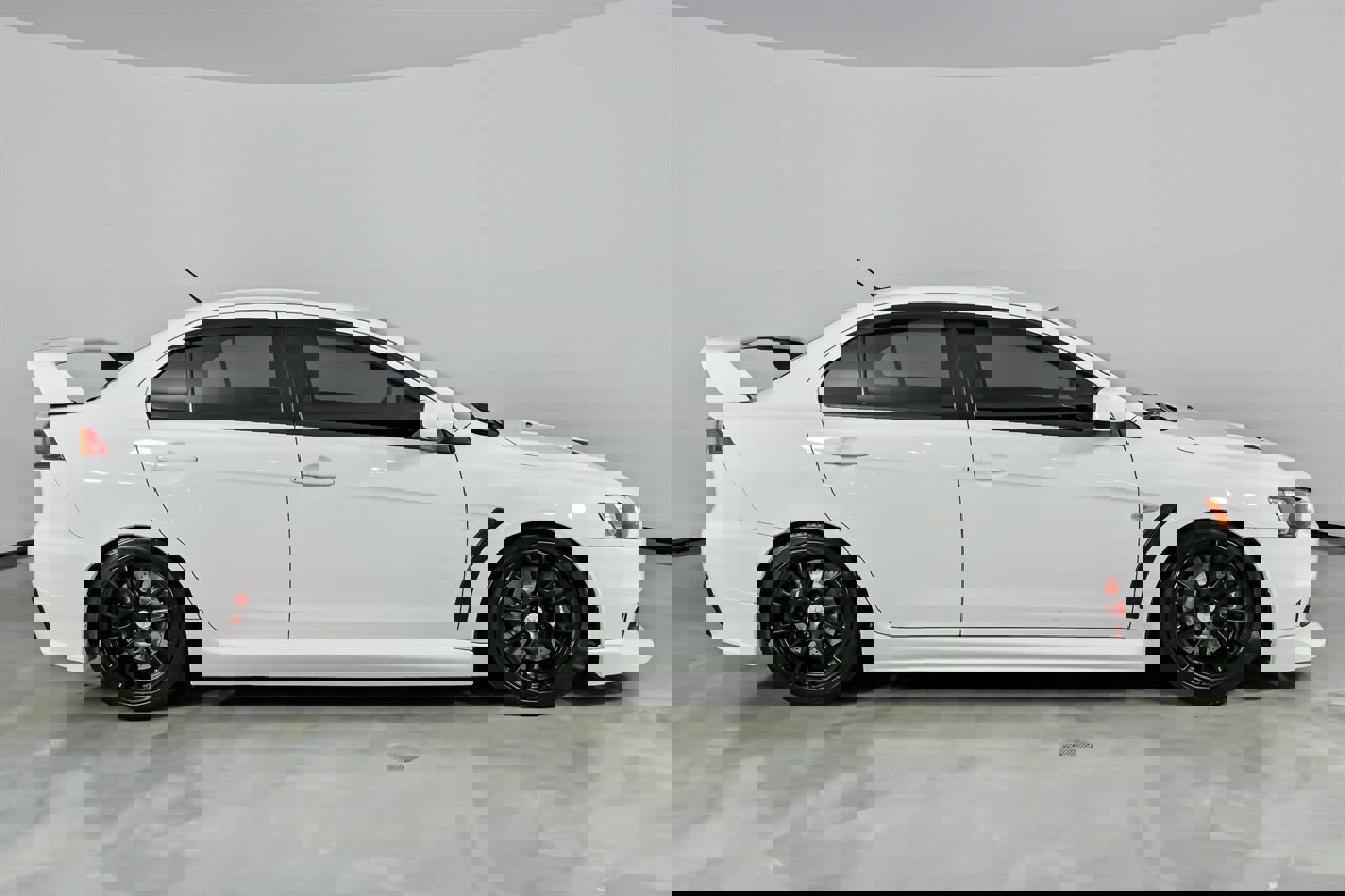 Used 2014 Mitsubishi Lancer Evolution GSR image 14