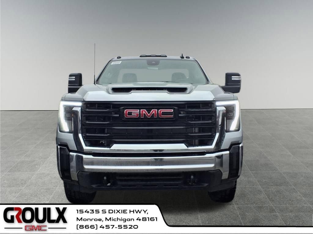 New 2025 GMC Sierra 2500 Pro w/ Convenience Package AWD/4WD image 3