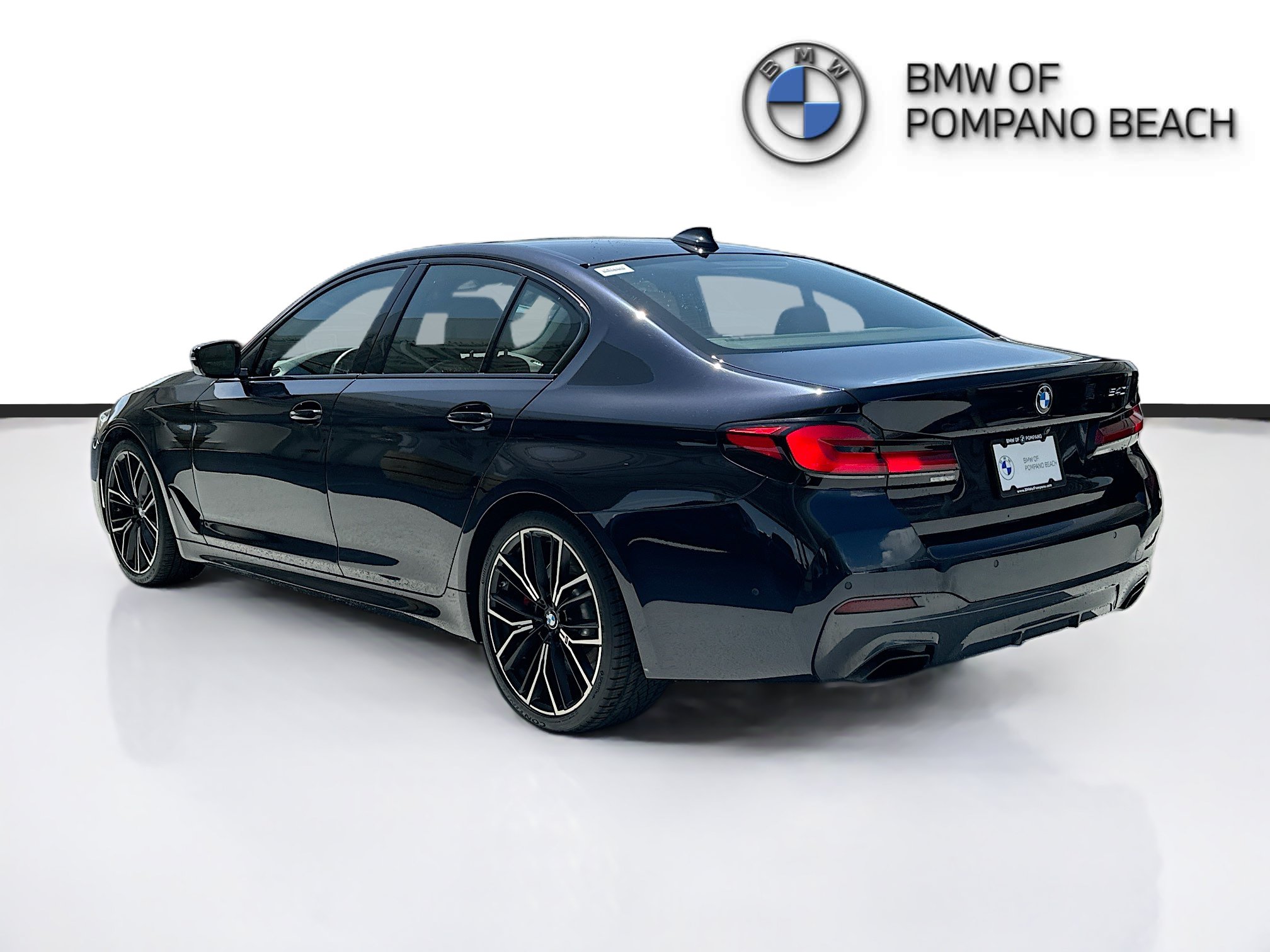 Used 2022 BMW 540i w/ M Sport Package RWD image 5