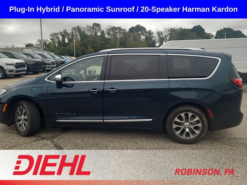 Used 2022 Chrysler Pacifica Pinnacle FWD image 9