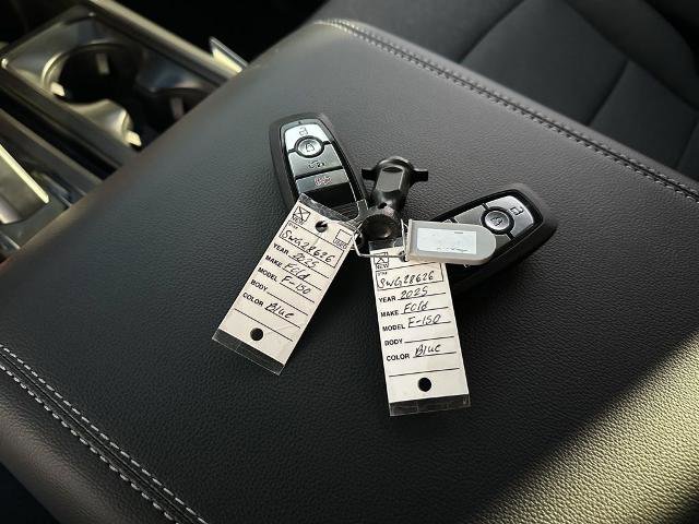 New 2025 Ford F150 Lightning XLT image 36