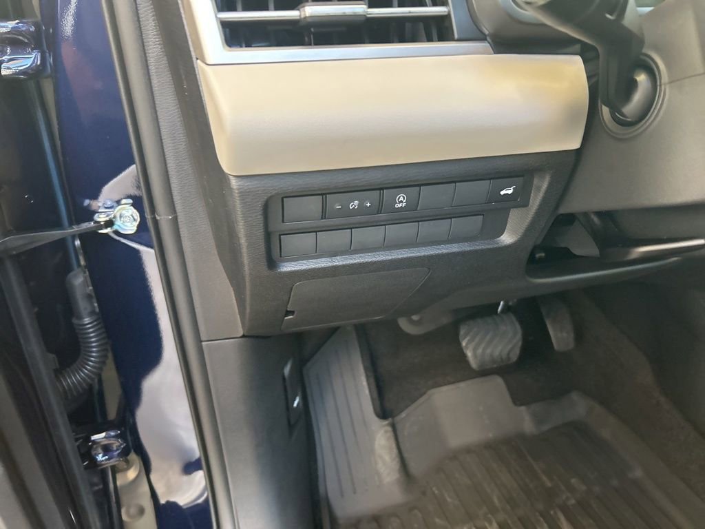 New 2026 Mitsubishi Outlander SE image 38