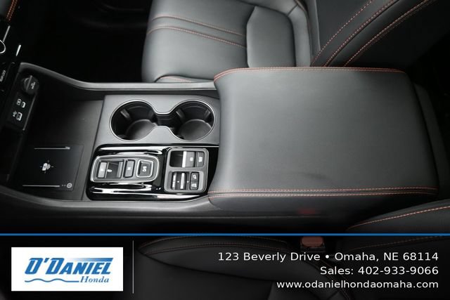 Used 2025 Honda Pilot TrailSport image 34