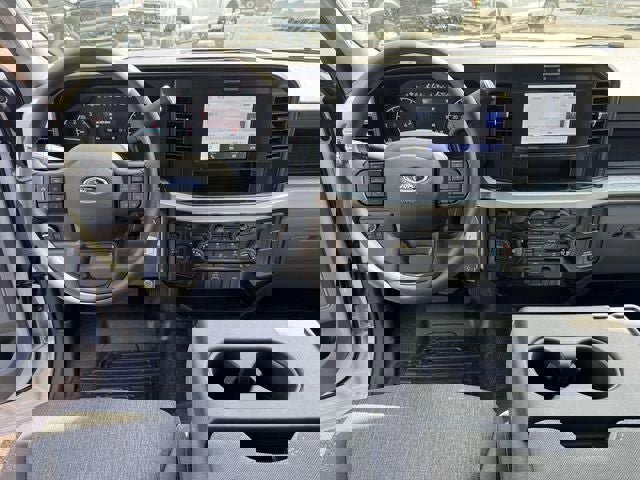 New 2025 Ford F550 4x4 Supercab Super Duty image 12