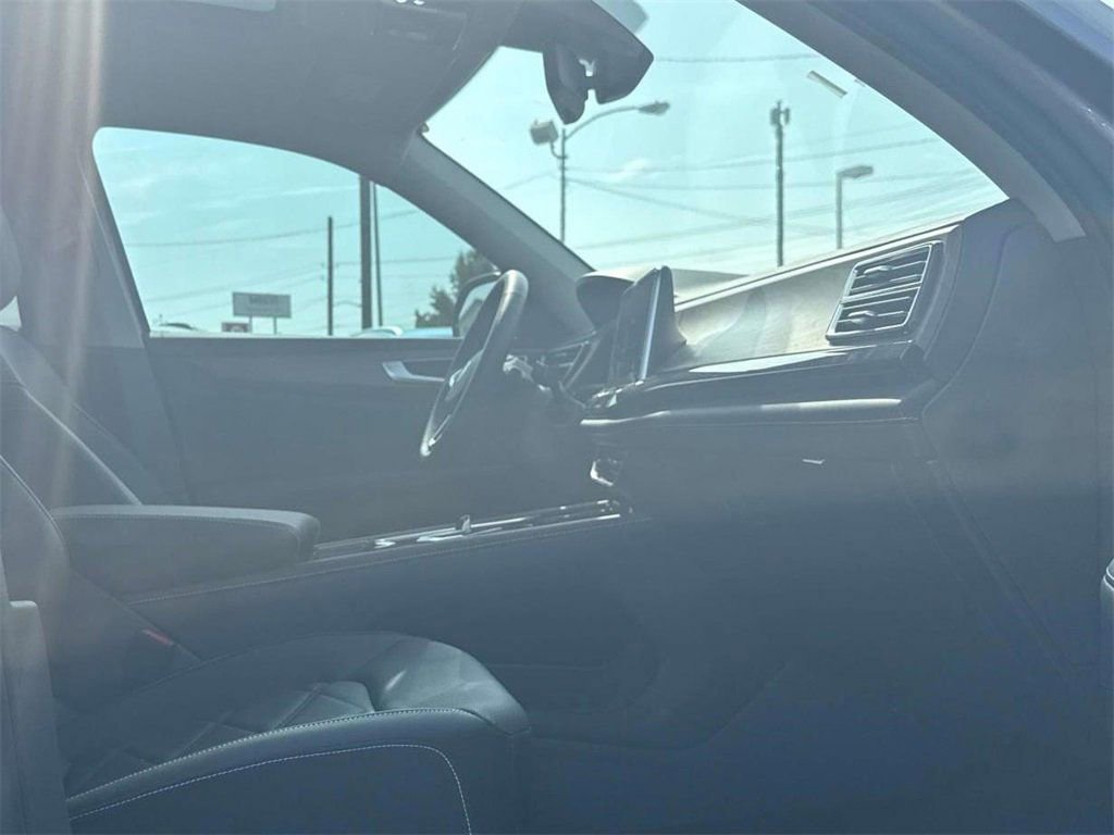 New 2025 Volkswagen Atlas SE image 11